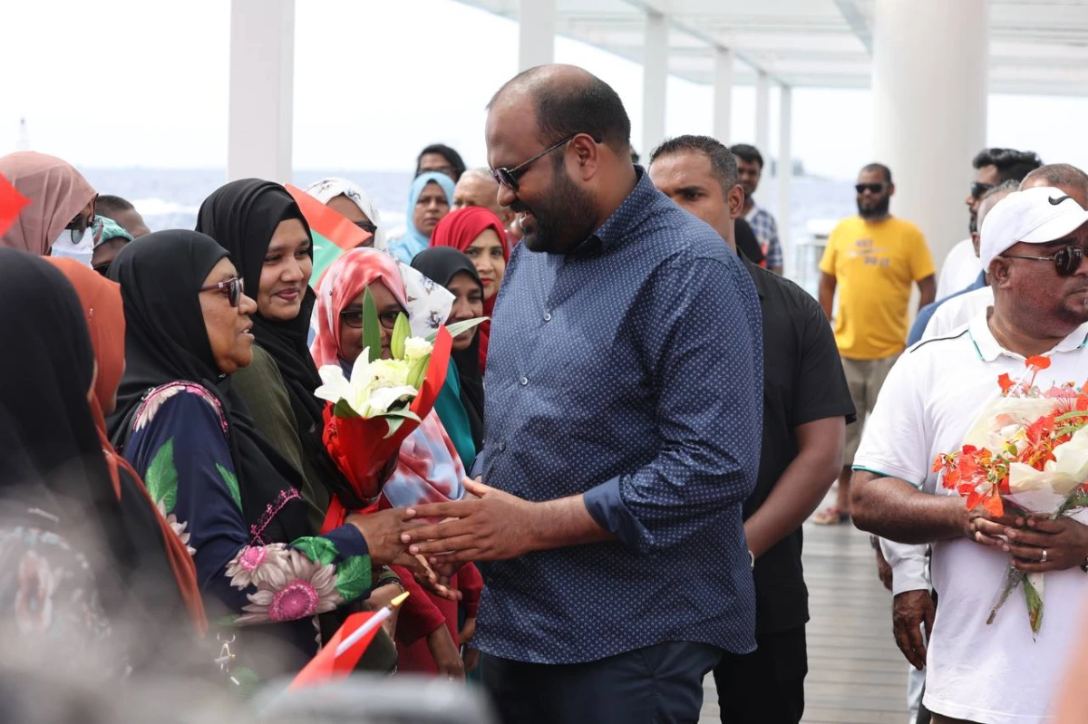 Ex-tourism minister returns after dropped sexual offence charges ...