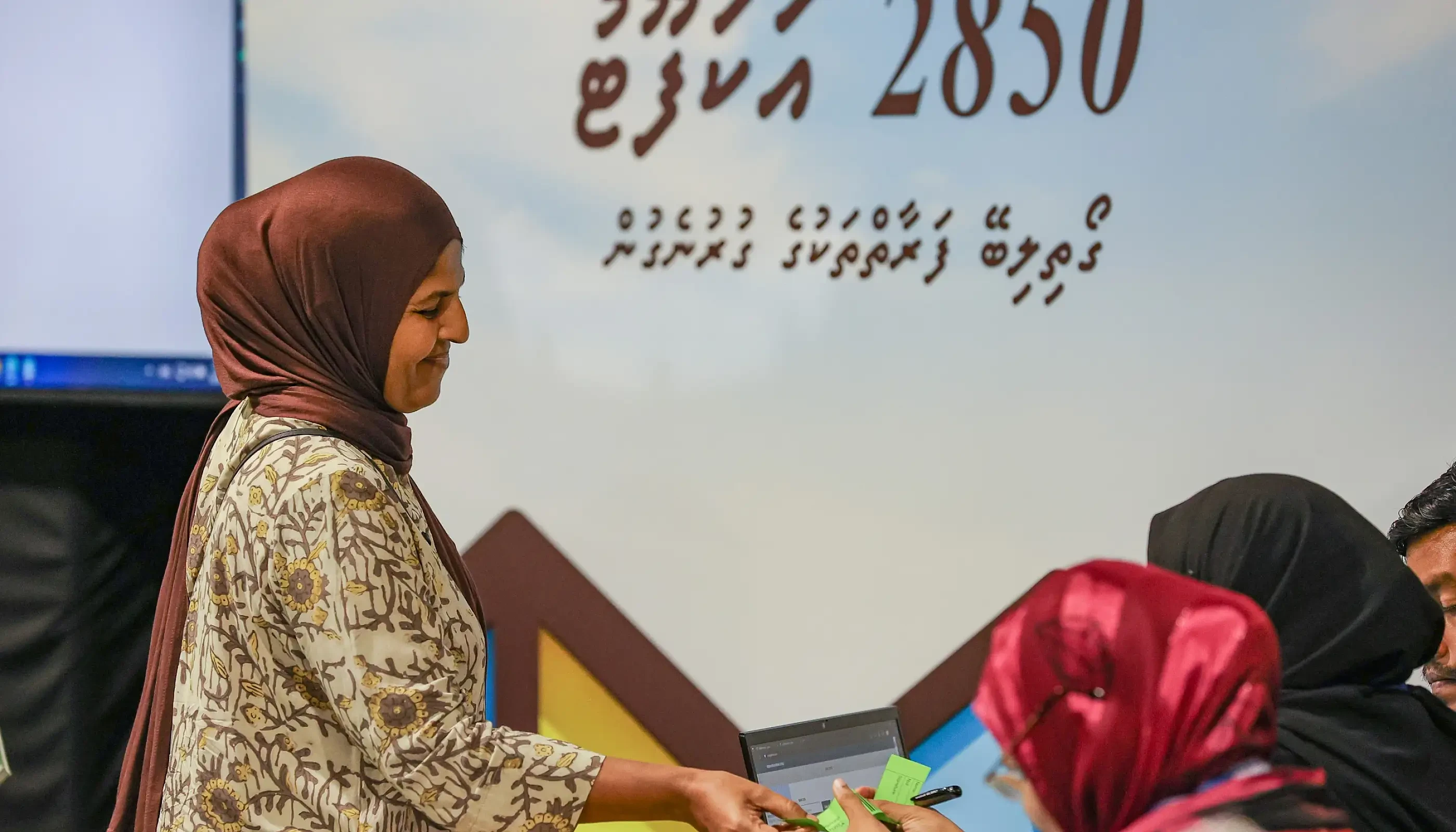 Govt assures landowner rights amid HDC forged land allocation | Atoll Times
