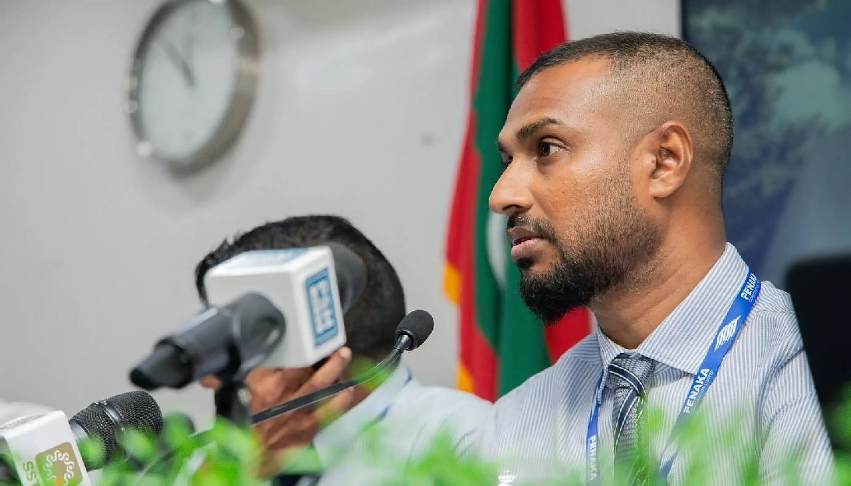 Fenaka chief Muaz quits | Atoll Times