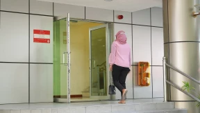 Parliament extends childcare break period for govt employees