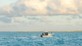 Australian man found dead in Hithadhoo beach area