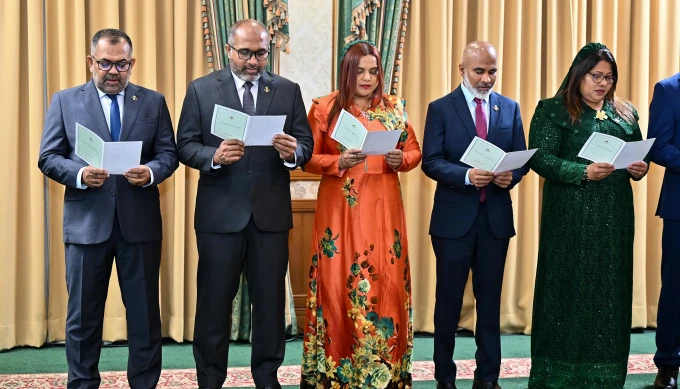 President appoints new cabinet after mass ministerial resignation
