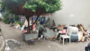 Waste builds up across Malé after Thilafushi fire