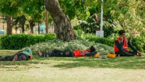 Cabinet limits foreign workers to 1 SIM card each