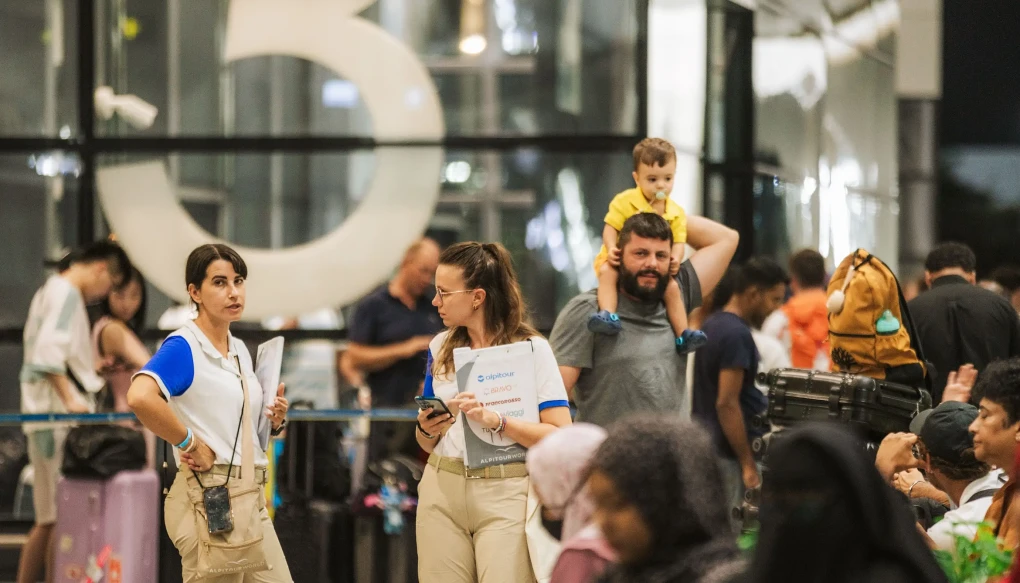 Airlines required to share passenger data with immigration